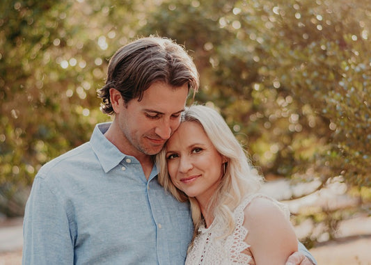 happy couple managing diabetes and inflammation with CBD